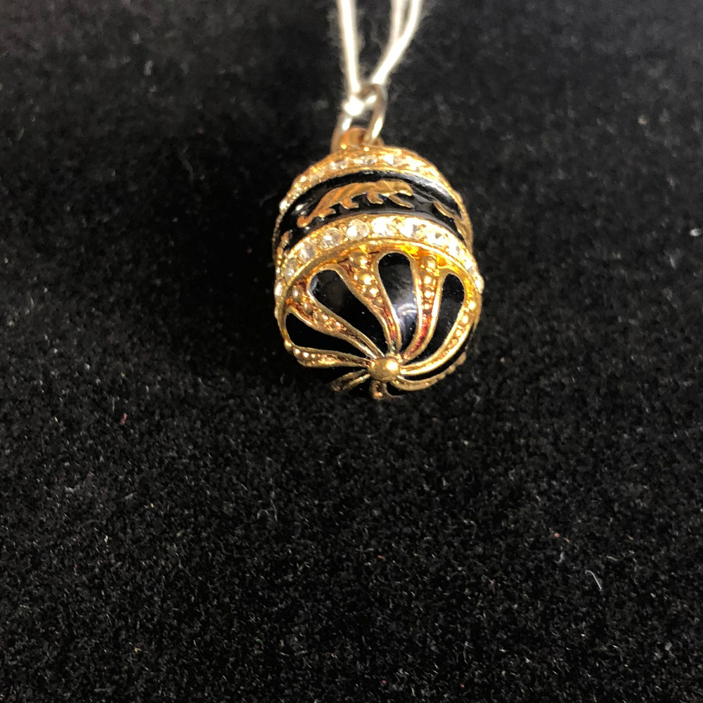 Collectibles Egg Pendant Black Cheetah $170 NIB - Picture 2 of 4